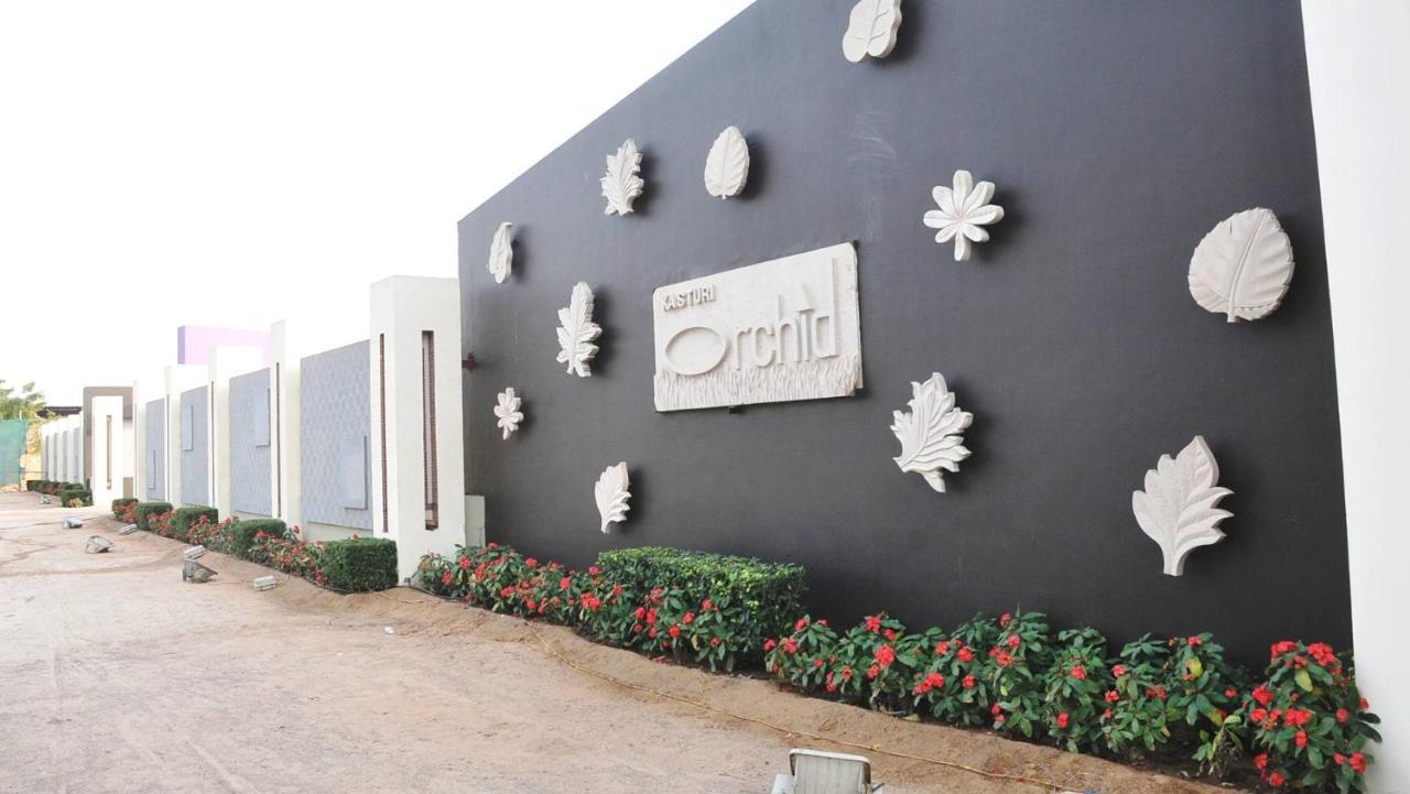 Hotel Kasturi Orchid Pāl Exterior foto
