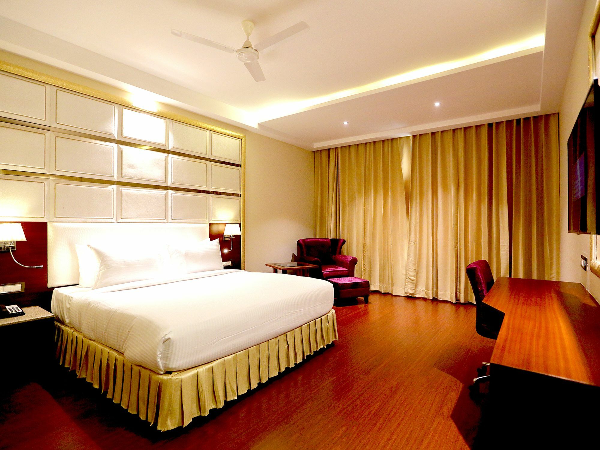 Hotel Kasturi Orchid Pāl Exterior foto
