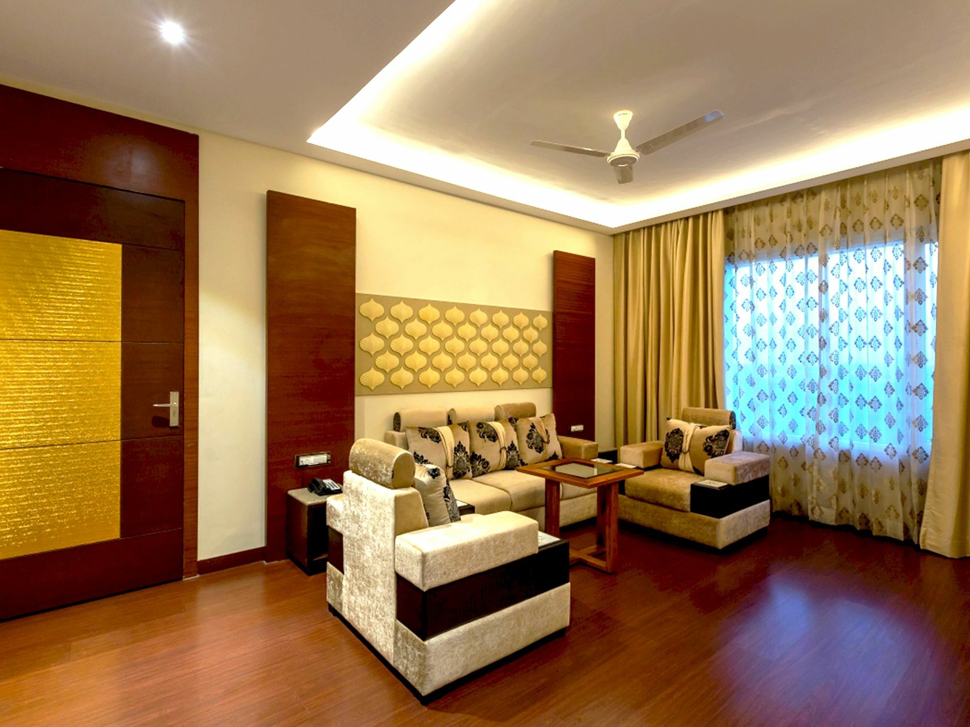 Hotel Kasturi Orchid Pāl Exterior foto